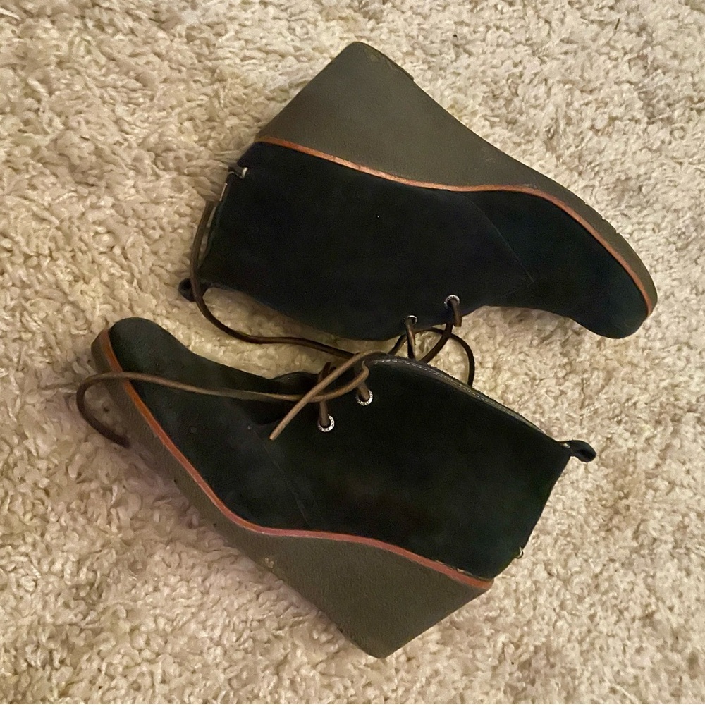 Sperry Navy Suede Wedge Bootie 9